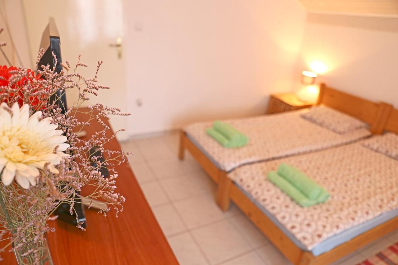 Apartments Mira ゴルニ・カリン エクステリア 写真