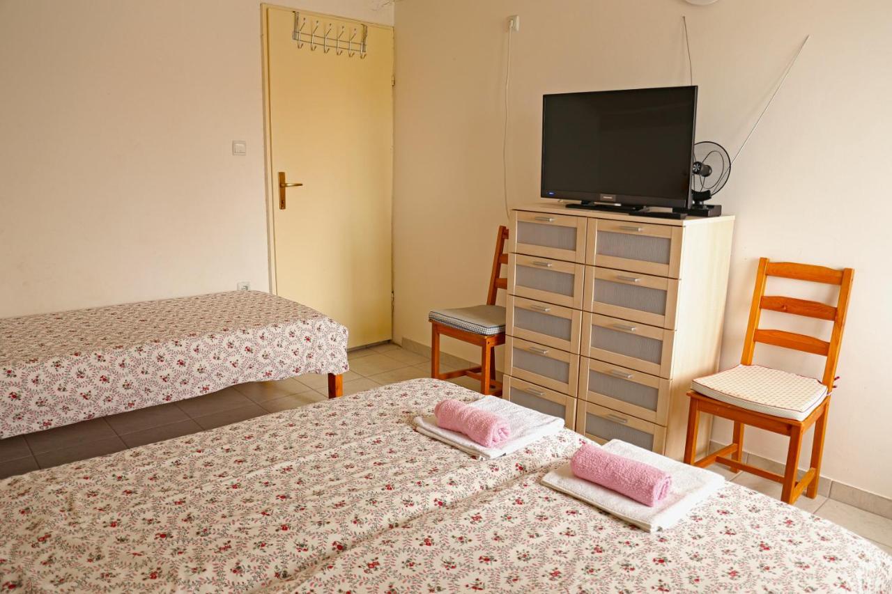 Apartments Mira ゴルニ・カリン エクステリア 写真