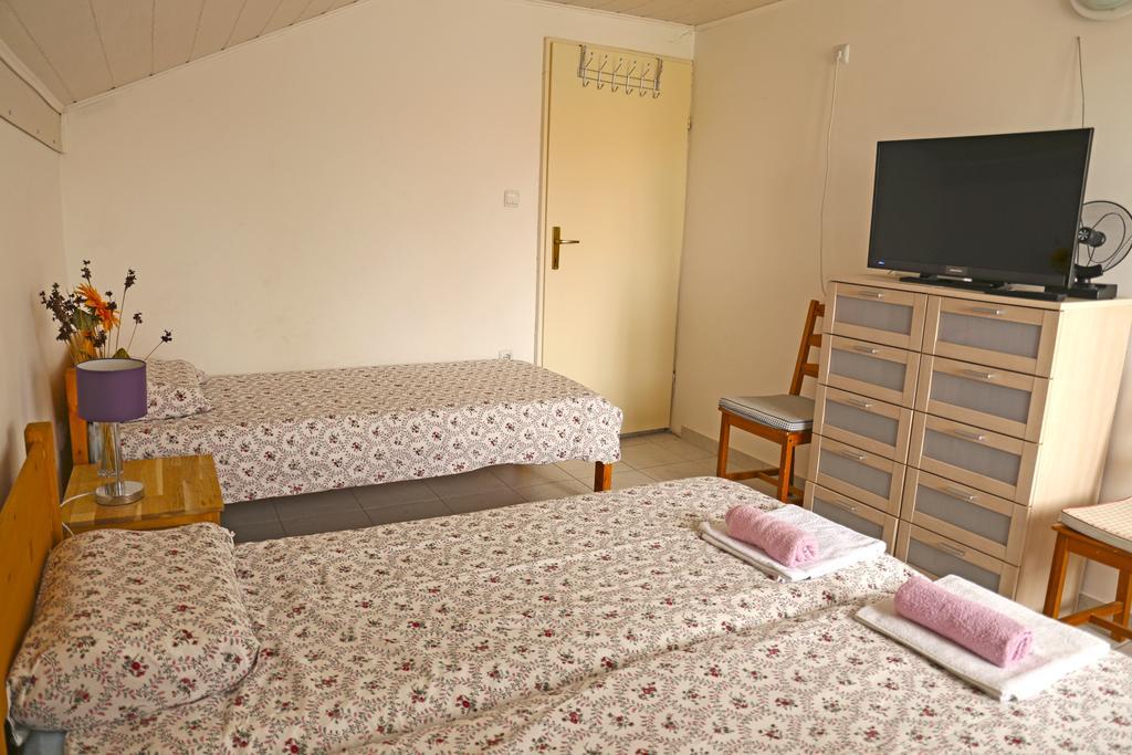 Apartments Mira ゴルニ・カリン エクステリア 写真
