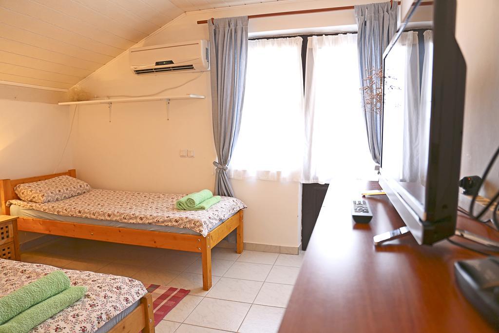 Apartments Mira ゴルニ・カリン エクステリア 写真